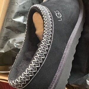 UGG Black Tasman 2